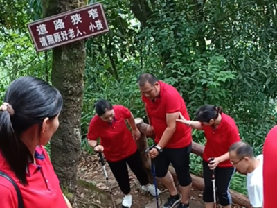 当封口胶厂家南瓜视频下载APP免费版下载包装的财务被老板叫到了办公室